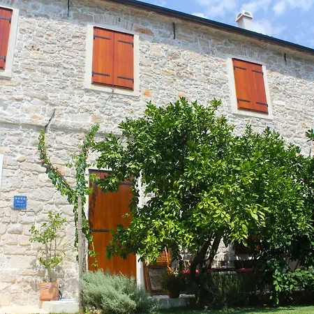 Old House Apartment Sveti Filip i Jakov Exterior photo